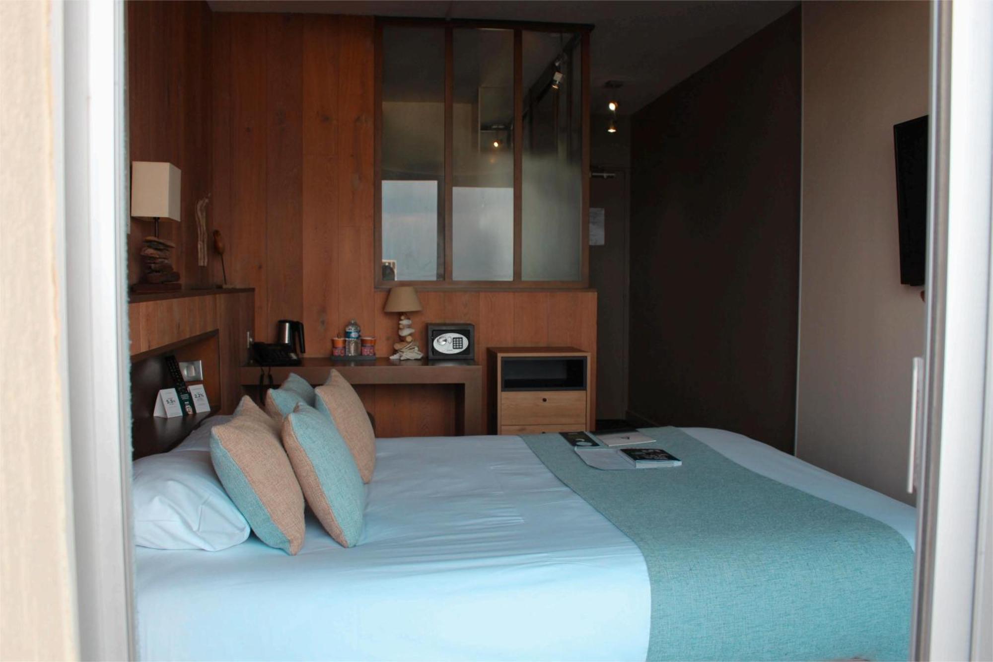 Logis Hotel Le Calluna Restaurant La Flottille Préfailles 外观 照片