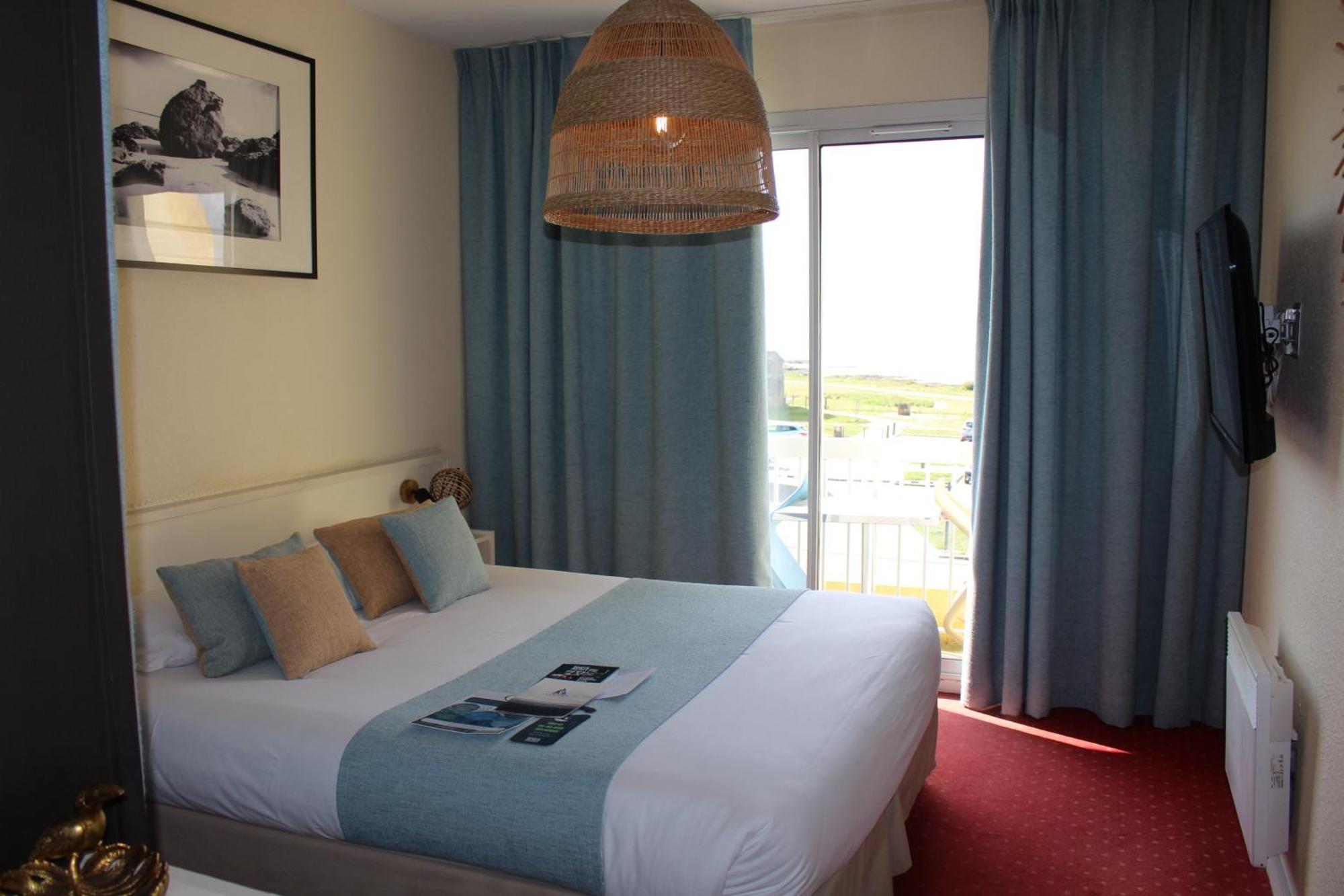 Logis Hotel Le Calluna Restaurant La Flottille Préfailles 外观 照片